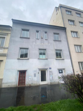 Klamovka Hostel